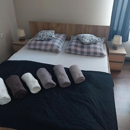 Czarna Owca- Pokoje Goscinne Gniezno Luaran gambar